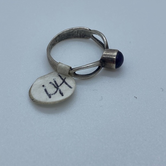 BOGO50 Sterling silver amethyst ring - Picture 3 of 6